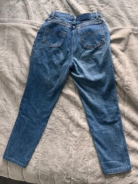 Levi's Classic Blue Denim Jeans - Relaxed Fit